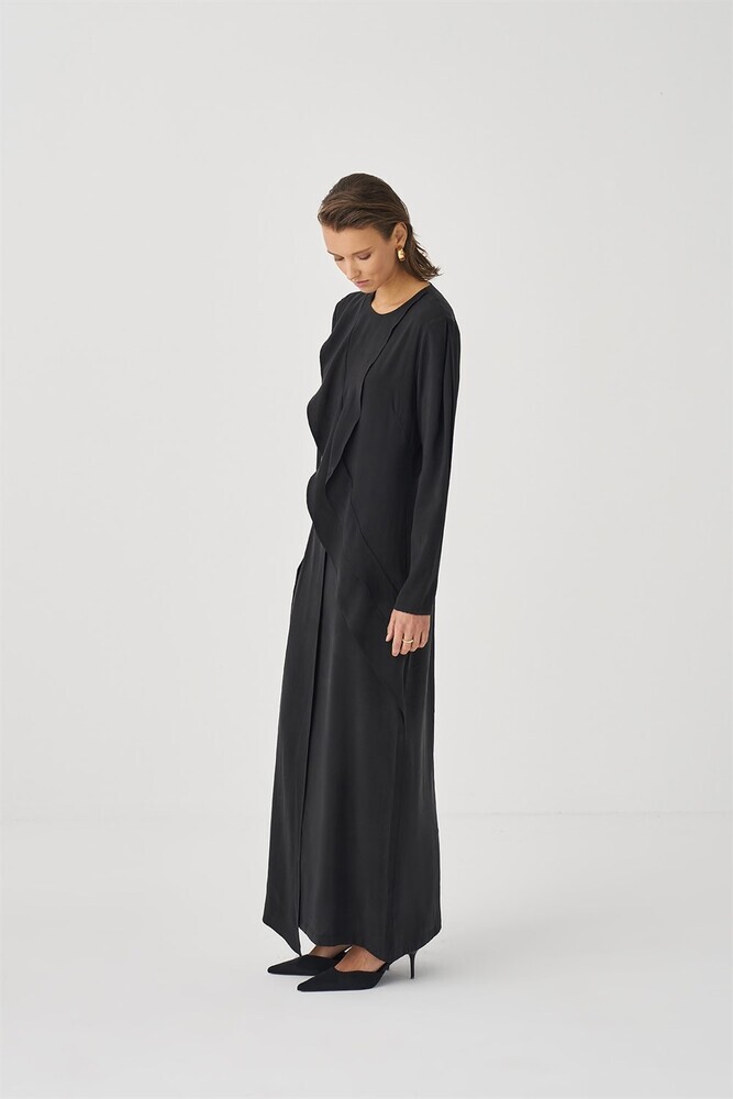 Ebu Prive Siyah Volanlı Elbise
