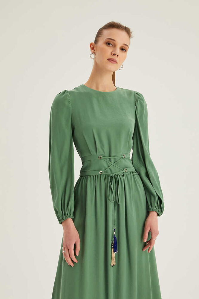Hukka Yeşil Belden Bağlamalı Etek Kısmı Pliseli Elbise