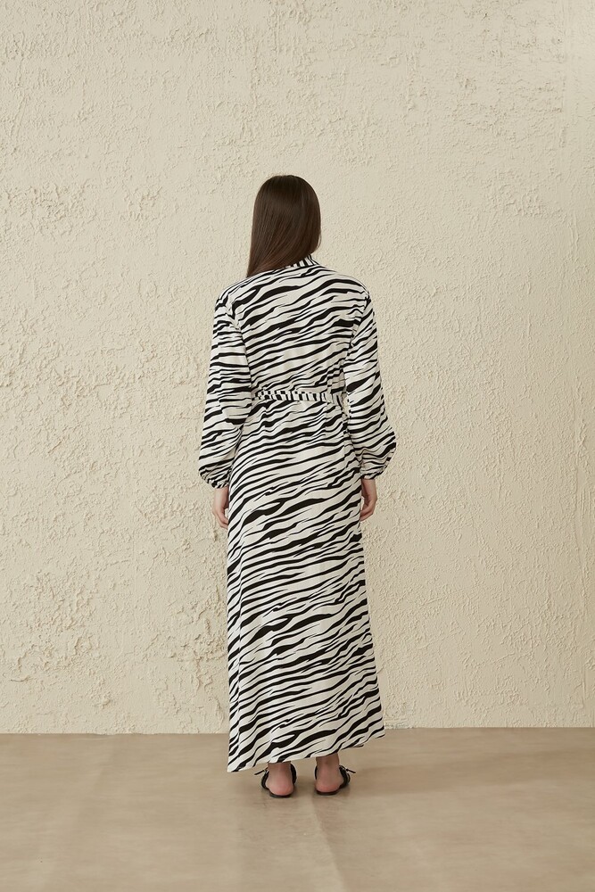 MerWish Beyaz/Siyah Zebra Yaz Elbise